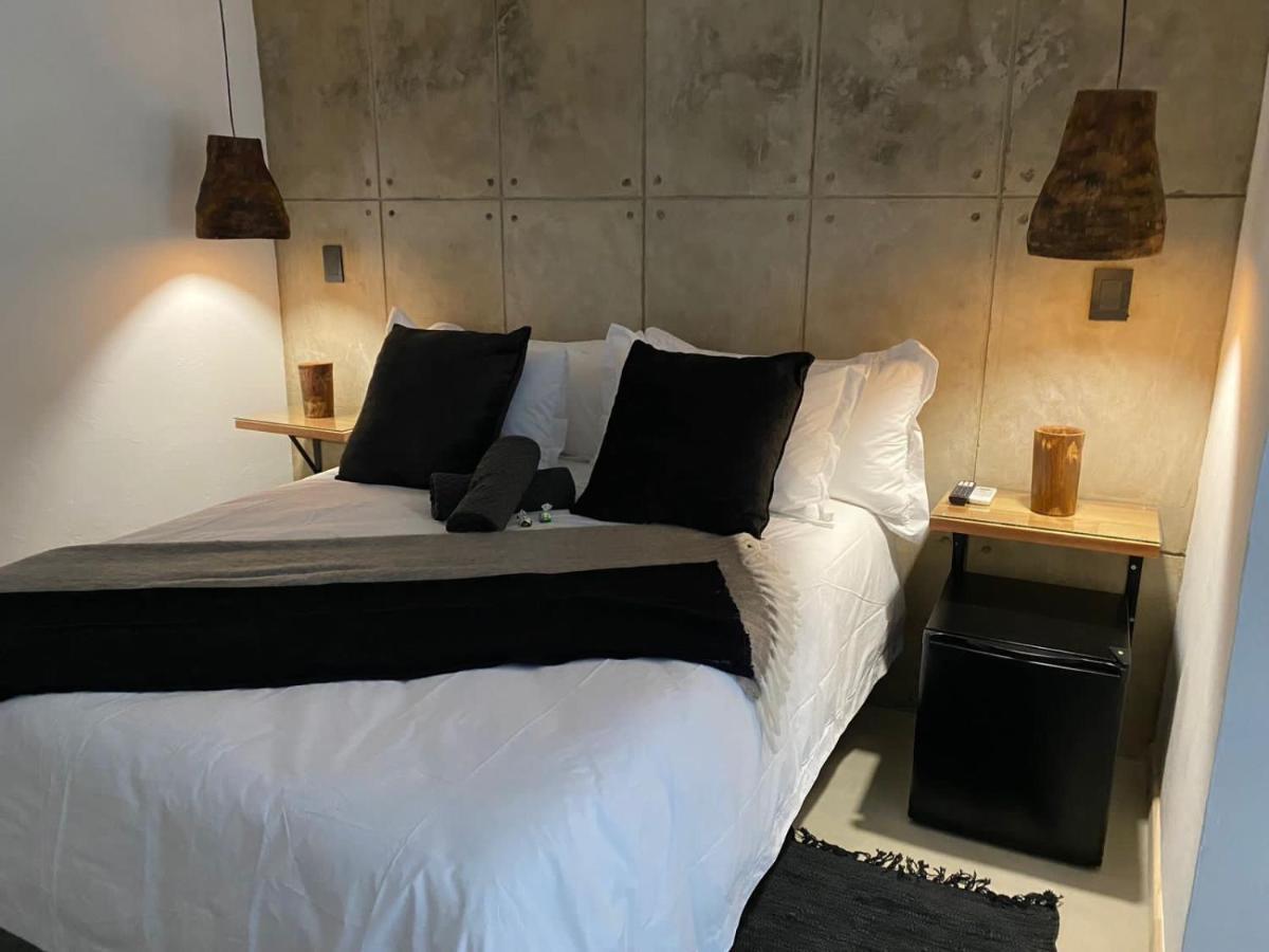 Luxury Upmarket Guesthouse 20 On 4Th รัสเทนเบิร์ก ภายนอก รูปภาพ