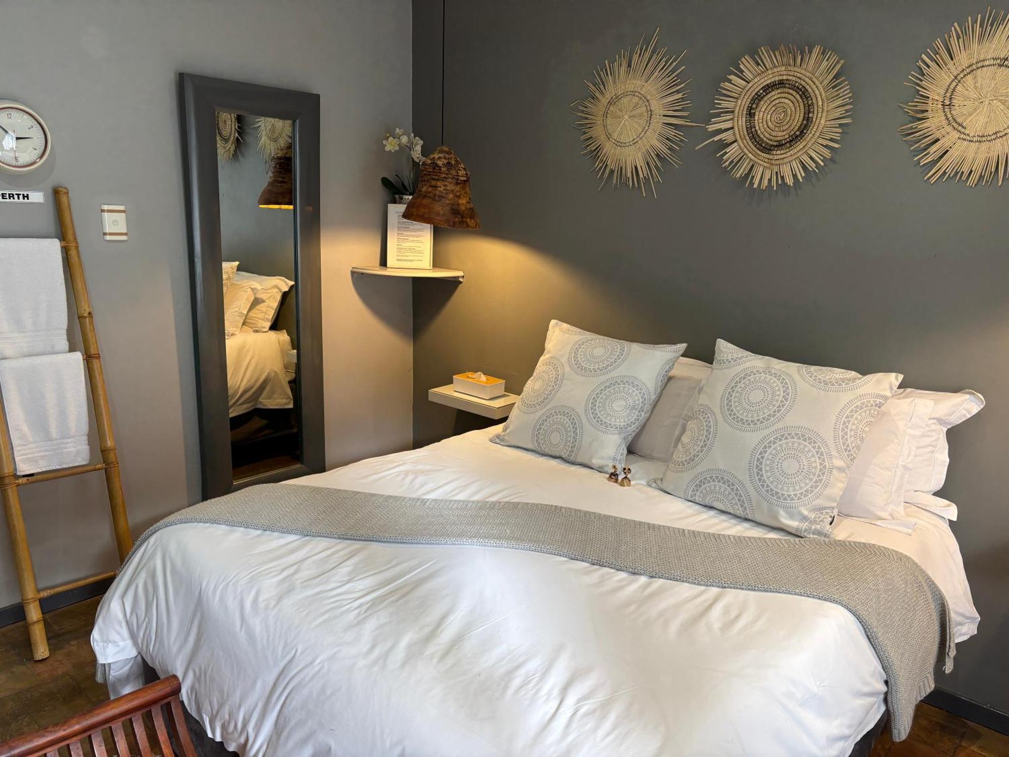Luxury Upmarket Guesthouse 20 On 4Th รัสเทนเบิร์ก ภายนอก รูปภาพ