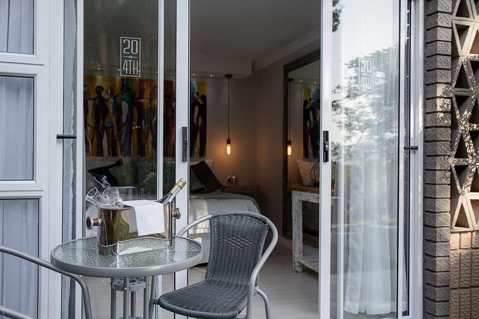 Luxury Upmarket Guesthouse 20 On 4Th รัสเทนเบิร์ก ภายนอก รูปภาพ